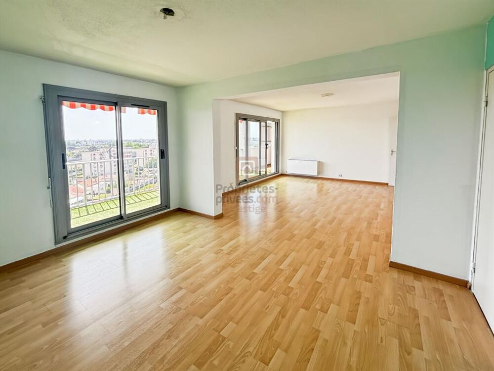 Vente Appartement BORDEAUX  CAUDERAN Appartement de trois pièces avec terrasse, balcon ascenseur cave et parking Bordeaux