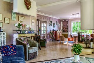  Propri�t�/ch�teau � vendre 8 pi�ces 335 m�