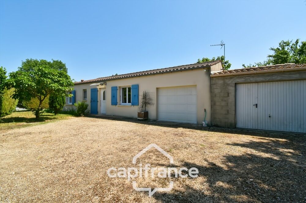 Vente Maison Maison de plain pied à vendre 4 pièces ANNEZAY (17) ave garages et jardin clos de 1145m² Annezay
