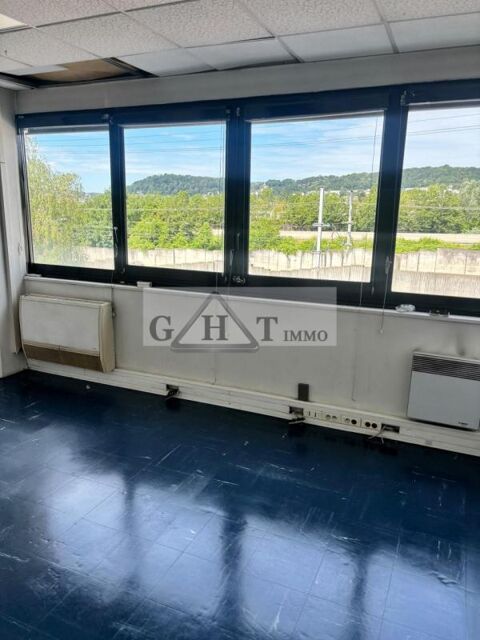   À vendre Entrepôt & bureaux 1900m²- PALAISEAU 