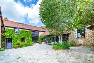  Proprit/chteau  vendre 10 pices 212 m