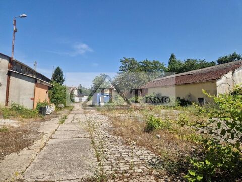   A LOUER 3000 M² ENTREPOT BUREAUX A DRAVEIL 