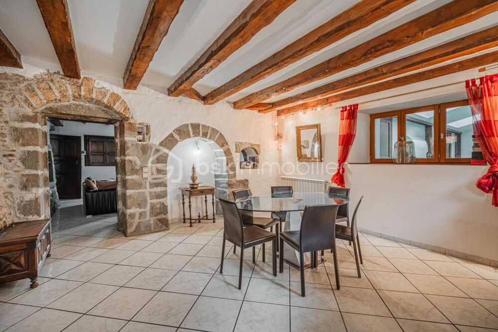 à vendre  Propriété/château Hauteville-sur-Fier (74150)
