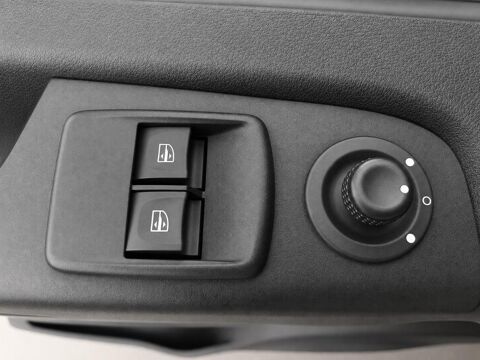 Trafic 1&deg; Main / 1.6L dci 95cv minibus 9pl - 2017 L2 long T&eacute;L/Clim 2018 occasion 60430 Abbecourt