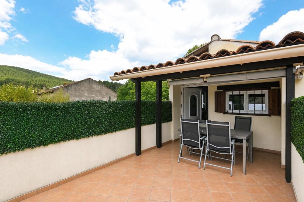 Maison de 7 pièces de 220 m² situé au Martinet