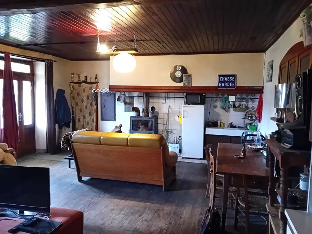 Vente Maison Corps de ferme 280 m2 maison et granges Beaugerard