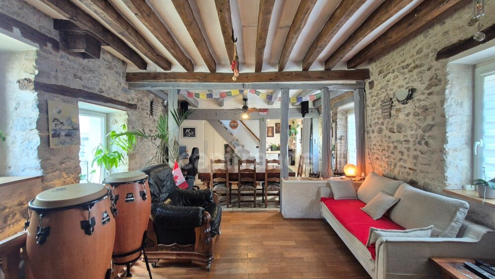Vente Maison Maison à vendre 5 pièces  (91)MONNERVILLE– Maison en pierre avec dépendances et cave Monnerville