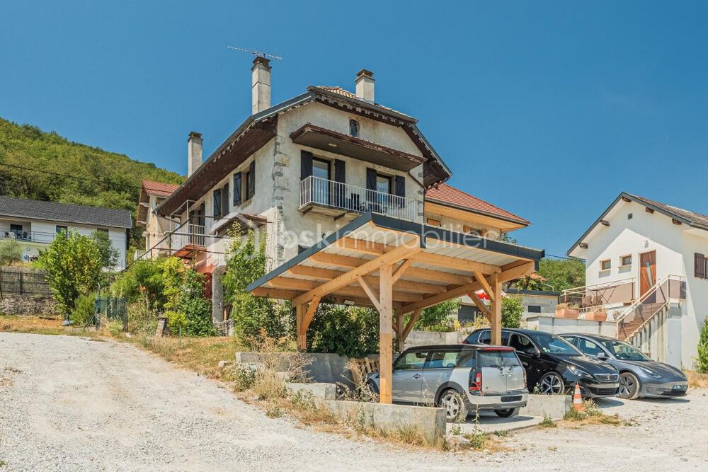 Maison de caractère rénovée  Vue dégagée  Proche Aix-les-Bains