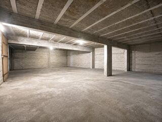  Parking / Garage à vendre 1 pièce 75 m² Sete