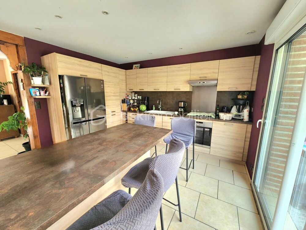 Vente Propriété/Château Magnifique propriété de 210 m², parcelle de 3 300 m² à 7 km de la mer Verton