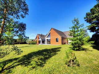  Maison  vendre 10 pices 239 m