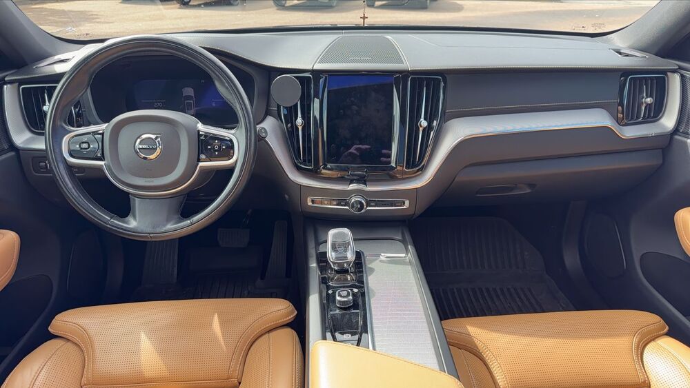 XC60 2.0 T6 340 AWD BVA Inscription Luxe 2021 occasion 76230 Isneauville