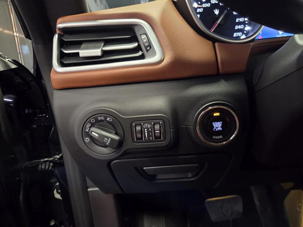 Ghibli 24v 250cv Blu Nobile 2015 occasion 74330 Poisy