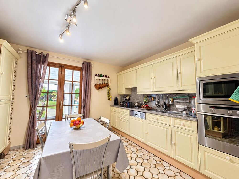 Vente Maison Maison Ecquevilly 6 pièce(s) 180 m2 Ecquevilly