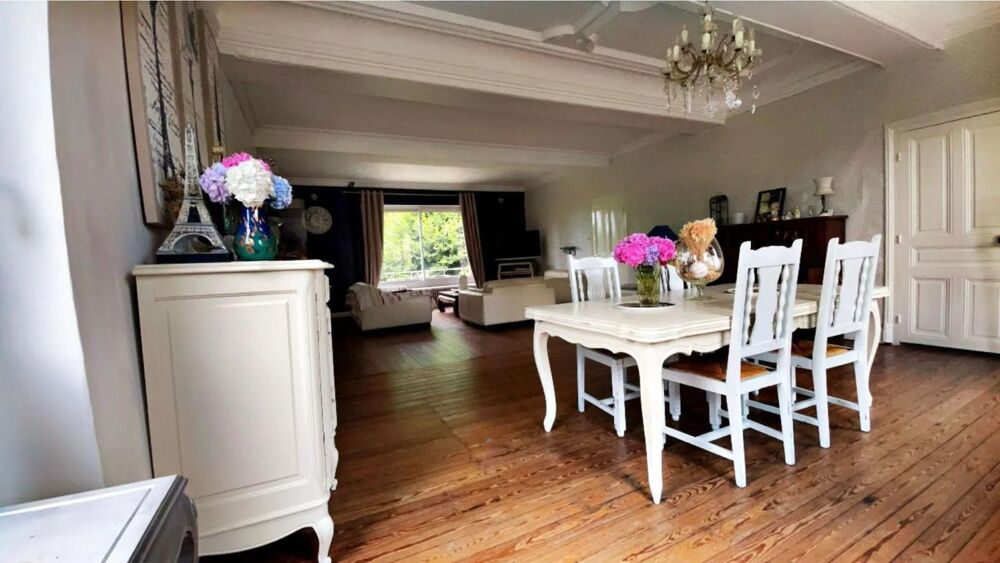 Vente Maison Maison de 9 pièces de 230m² en vente à Blanzy - Idéal pour les familles Blanzy