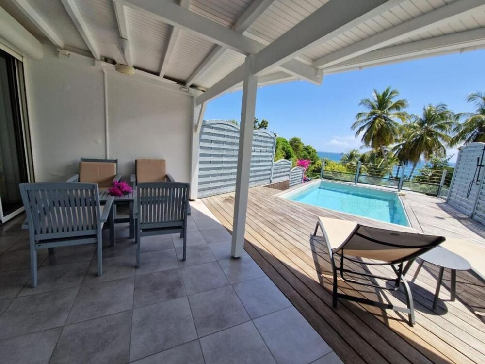 Vente Villa VUE MER PANORAMIQUE VILLA  PLAGE A PIED PISCINE GARAGE Le gosier