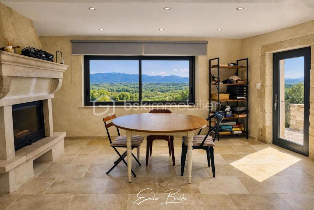 Vente Maison Une vue panoramique, un charme incomparable : maison de village avec gîte et terrasses Grignan