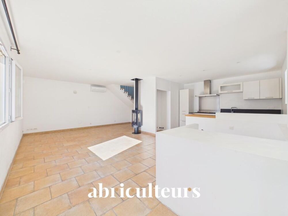 Vente Appartement Appartement T4 de 107 m² avec entrée indépendante en vente à Grans (13450) Grans