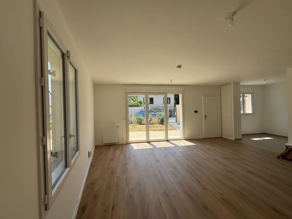 Vente Maison ** Retour à la vente - MAISON NEUVE - 4 PIÈCES AVEC JARDIN PRIVATIF - GARAGE - Proche RER B Villepinte