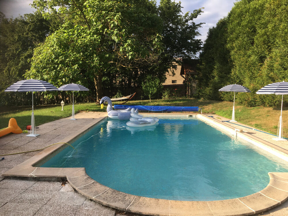 Maison à vendre 11 pièces LA CLAYETTE (71) - 530m ² habitables - 13 pièces - piscine - dépendances - terrain 3822 m²