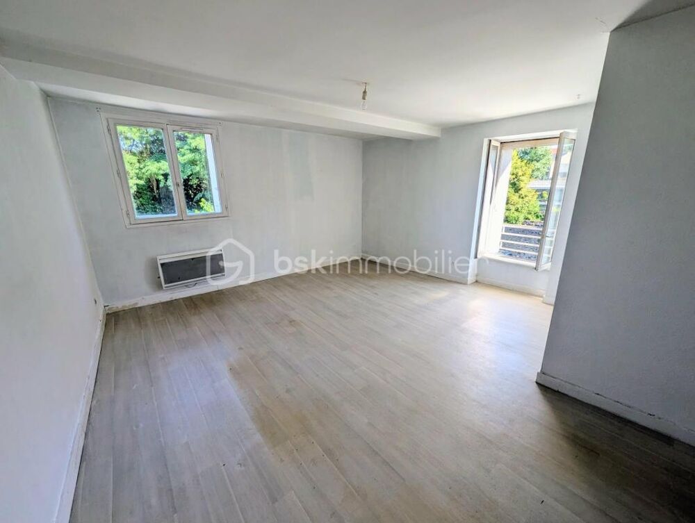 Vente Immeuble Immeuble de rapport situé au centre ville de Fougères 35300 Fougeres