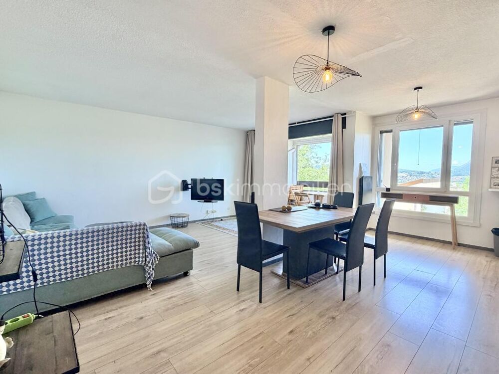 Appartement spacieux en dernier étage dans un environnement tranquille