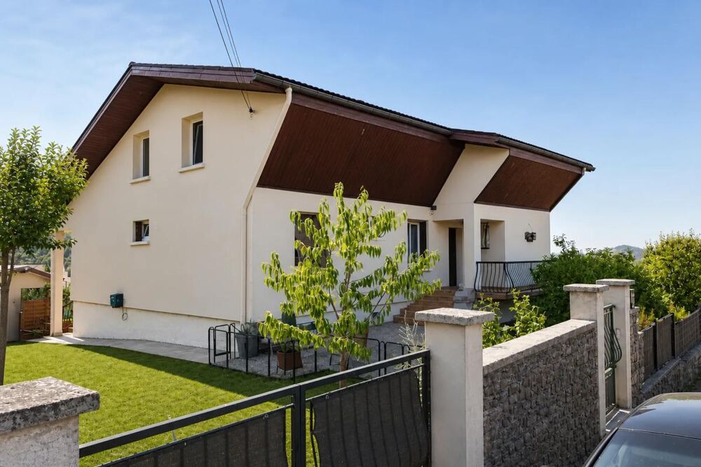 Maison de 280 m² à Perrigny