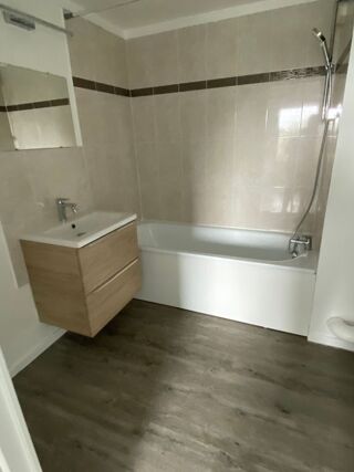  Appartement à louer 2 pièces 42 m²
