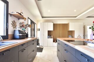  Villa  vendre 6 pices 176 m