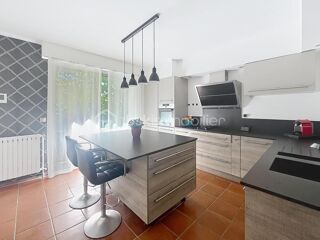  Maison � vendre 9 pi�ces 232 m�