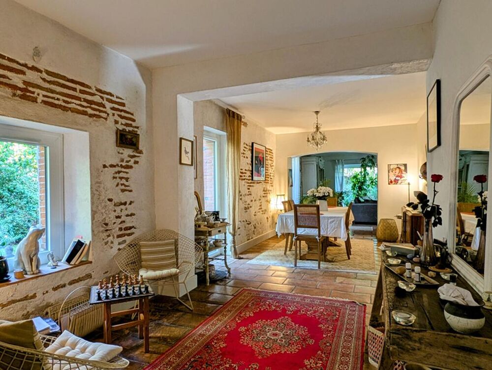 à vendre  Propriété/château Roquettes (31120)
