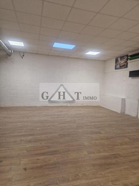   A LOUER 360 M² ENTREPOT BUREAUX A AUBERVILLIERS 