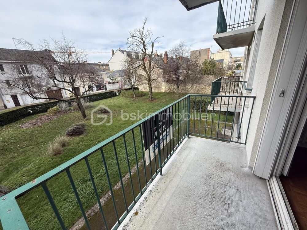 Appartement 2 pièces de 46m² environ avec balcon, ascenseur et parking privé pour la résidence