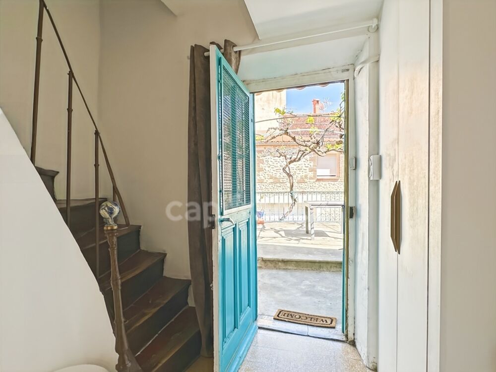 Pyrénées Orientales (66) - Maison de village - 3/4 chambres - Cuisine équipée  Climatisation - Terrasse, garage et cave - Vue s