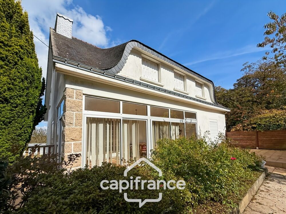 À vendre, sur la commune de Séglien, une maison familiale sur 6000 m2 de terrain