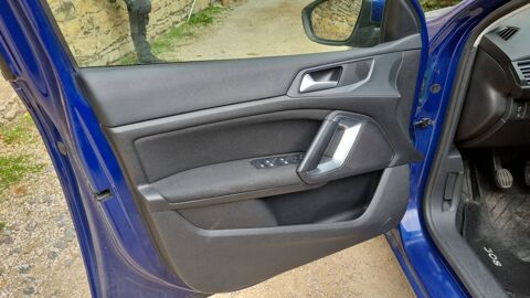 308 II 1.2 PureTech 110 Allure - Entretien constructeur 2018 occasion 69300 Caluire Et Cuire