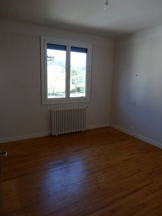  Maison à louer 5 pièces 140 m²
