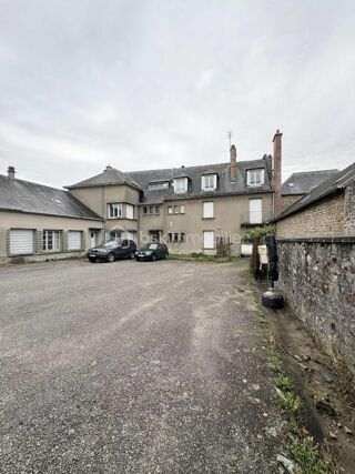  Immeuble à vendre 15 + pièces 573 m²