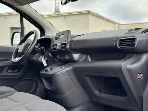 Proace FOURGON 1.5 MEDIUM 130 D-4D DYNAMIC AUTO PRIX TTC 2021 occasion 78240 Chambourcy
