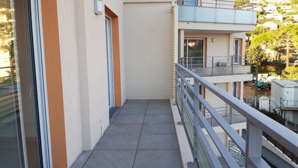 T2 avec parking et balcons à CAVALAIRE SUR MER