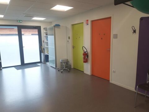 SAINT-VALLIER - Cabinet m&eacute;dical 1176 71000 Saint vallier