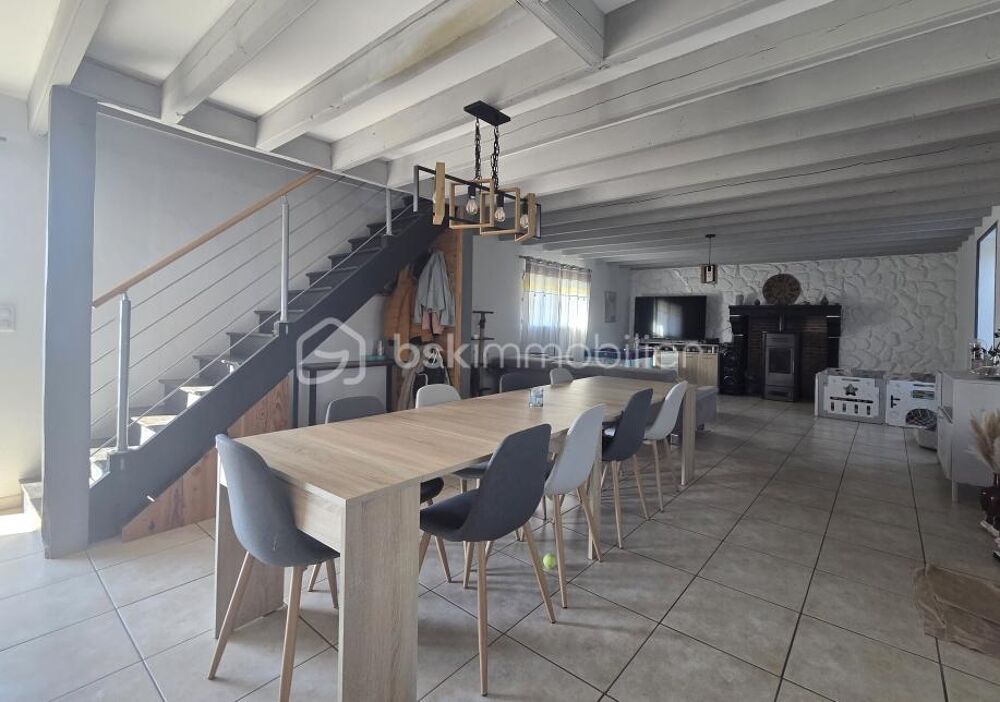 Vente Maison Maison 5 pièces 194m2 Neuvy bouin