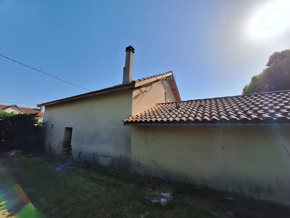 ? Maison en pierre à rénover  Fort potentiel à Plaisance-du-Gers  Terrain 1 569 m²  Dépendances & véranda