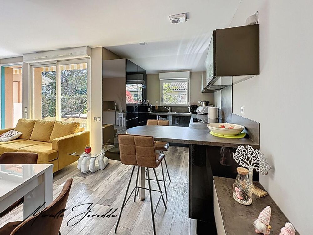 Jonquieres Saint Vincent villa 3 pièces 60 m² avec terrasse, parking