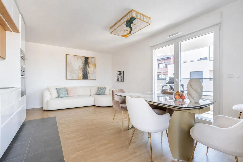 Appartement de 4 pièces de 82 m² à Romainville