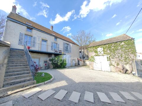 Dpt Saône et Loire (71), à vendre ALUZE maison de caractère P5 166 m² caves-garages Terrain de 1726 m² 440000 Aluze (71510)