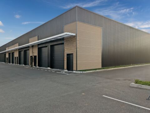 Dpt Haute Savoie (74), &agrave; vendre PUBLIER - Local artisanal neuf – emplacement strat&eacute;gique 358000 74500 Publier