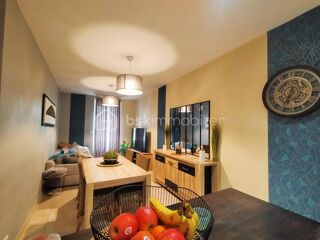  Immeuble � vendre 15 + pi�ces 280 m�