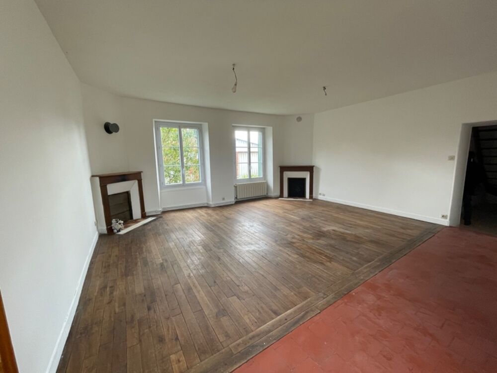 Maison rénovée 5 pièces 83500€