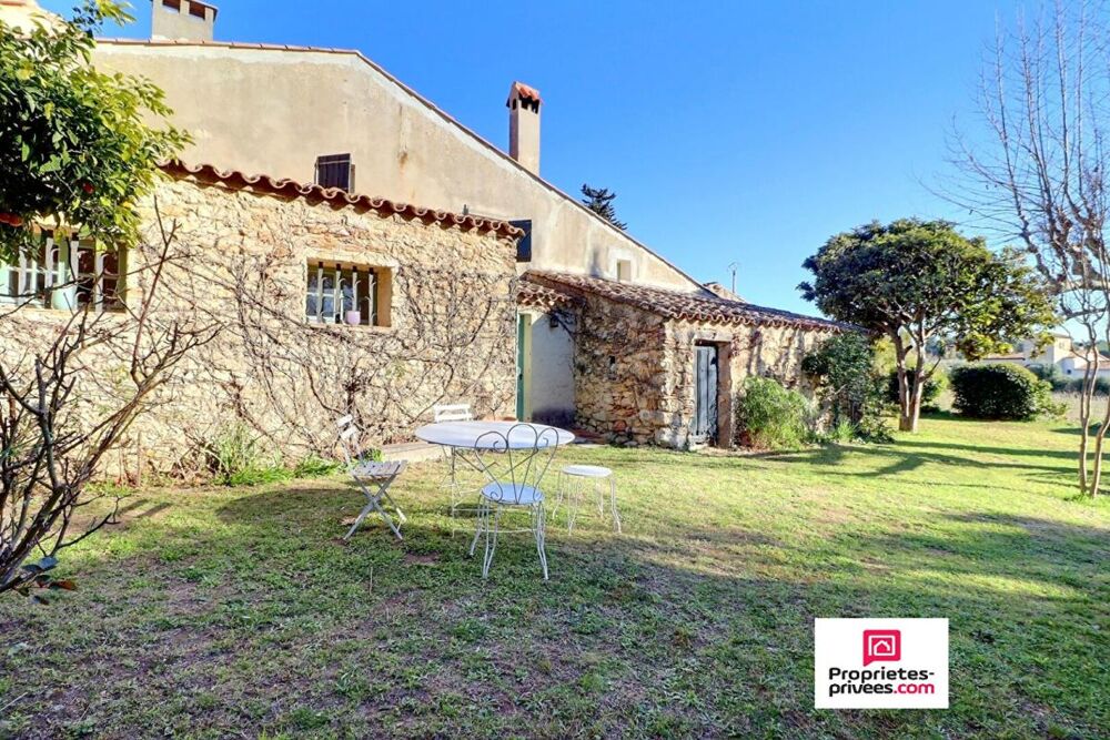 Mas Provençal 83330 - sur parcelle de 13 020 m2 avec vignes et Oliveraie